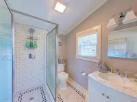 Charming 1-BR pet friendly house in Lockhart. Short stroll to the best BBQ spots Hotels in Lockhart