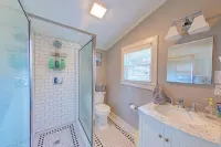 Charming 1-BR pet friendly house in Lockhart. Short stroll to the best BBQ spots