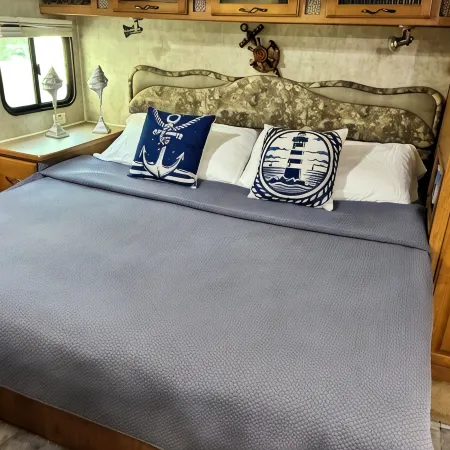 Cozy 1-bedroom mobile home with AC, WiFi in enchanting Key Largo