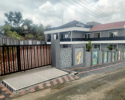 Madhurai Resort Hotels in Amravati