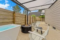 Wellness Oasis, Hot Tub, Sauna, 2-Min Beach Path - 비치