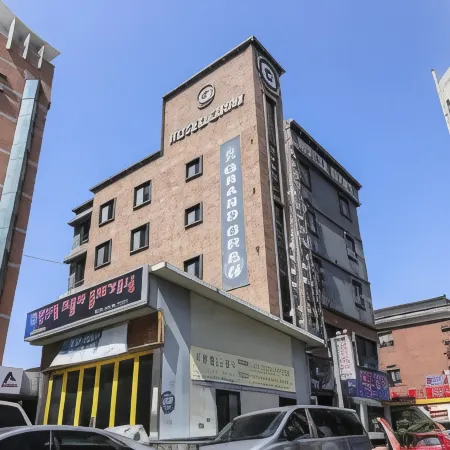 Hotel Gray