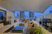 Broadbeach Savannah Resort