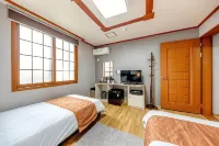 Charlie Hotel Jeju - 3-Star