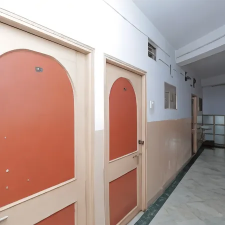 Hotel Savitri