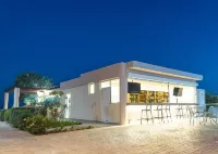Amaryllis Front Beach Hotel Hotel berhampiran Pantai Pefkos