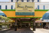 RedDoorz at Hotel Istana Permata Ngagel Surabaya - 3 stjerner