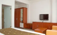 Grand Paradise Hotel Lembang - Pool