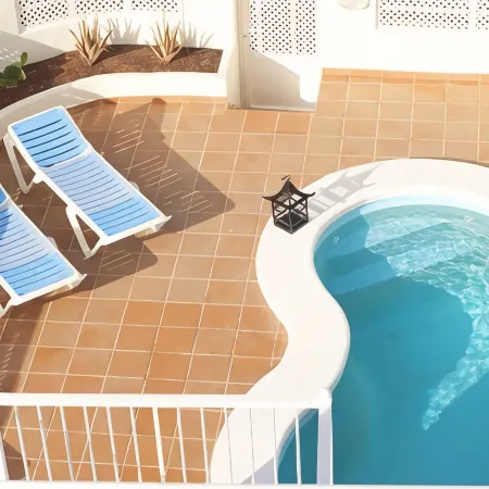 VILLAS 20 METERS FROM THE SEA OF THE SEA, WITH PRIVATE POOL.