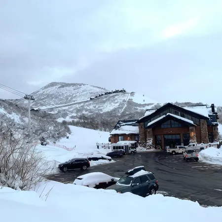 Luxury Condo by Mountain and Jordanelle Reservoir