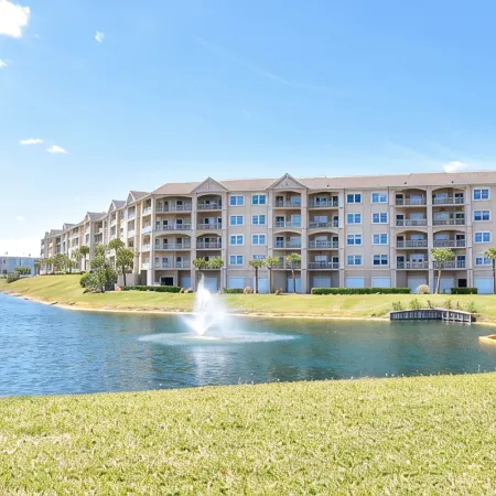 Updated Modern Ocean Condo-4 Min Walk to Beach--Open July 25-Aug 1.