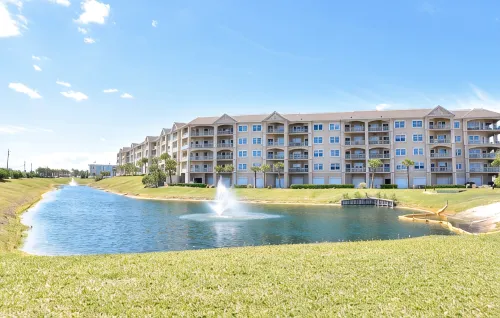 Updated Modern Ocean Condo-4 Min Walk to Beach--Open July 25-Aug 1.