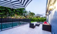 Grey Manor – Spacious 3Br/2BA Hallandale Home, Heated Pool & Smart Amenities - Wifi