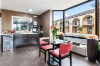 Econo Lodge Gainesville Downtown Area - 2-Star