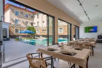 Grand Nur Hotel