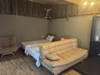 Safari House Tbilisi Wine & Family Hotel - ที่มีสระว่ายน้ำ
