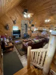 Vacation Lodge ,Near Raystown Lake and Historical Bedford - Homestays