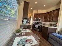 Stylish Oasis Tiny Home Pool Hot Tub Pickleball Bullhead City 10 min to Laughlin - 4つ星