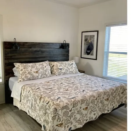 Goose Island Flats -The Whooping Crane 2BR 2B