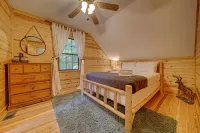 Mountain Top Retreat - Secluded Mountain Cabin Close to North Carolina!