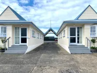 Beach Lodge Motels Hotels near St. Clair Beach