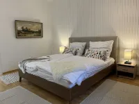 Casa Estrella -5 min zum Duisburg Hbf, -nähe Uni Duisburg/essen -erdgeschoss