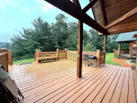 Cozy 3-bdrm cabin in Warrens with AC WiFi and a beautiful view off the back deck
