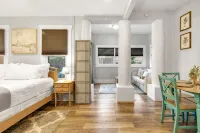 The Palms of Tampa - Private Courtyard - Condos