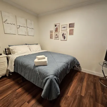 A Cozy House, close to UO Hayward Field, M.Knighte Arena,  AUZ Stadium