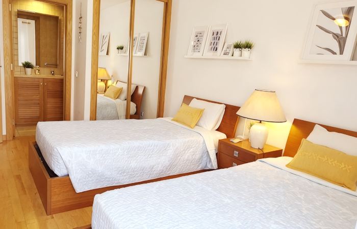 Modern 2 bedroom Duplex apartment next to Cabanas de Tavira Beach Free Wi-Fi