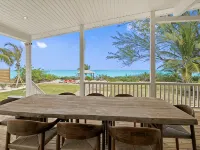 Seahaus • Newly Renovated Luxury Beachfront Home • ファーマーズ・ヒルのホテル