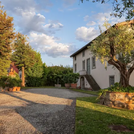 VILLA CARNICELLI eco-friendly,sustainable, 450m² (4,850ft²),private pool, design
