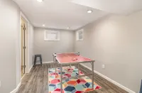 3 Miles from the ARK! 3 bedroom Home in Williamstown with Game Room! - 4성급