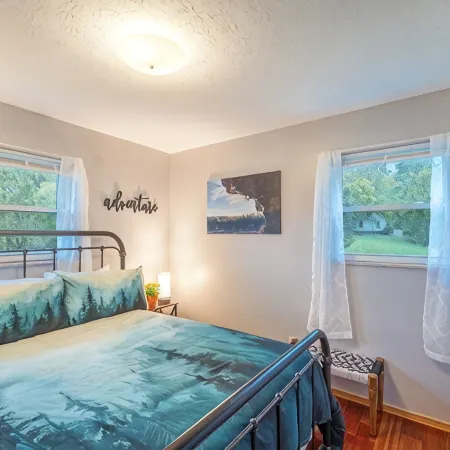 3br Cottage in Lansing bordering the New River Gorge National Park and Preserve