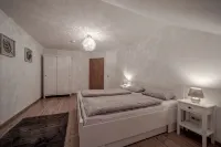 Space for travel groups or large families. Quedlinburg and Thale on the doorstep -  Ferienwohnungen