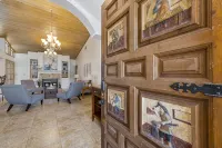 Beautiful River Front Home - Private Pool - Walk to Beach-Kayaks - 4성급