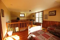 #1 Location for CDP. Fire-pit & Fishing Pond. FUN & Private. 5 bedrooms, 3 baths - Wi-Fi