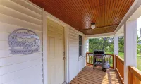 Ely Group Retreat 5 Bedrooms, 3 Bath, Huge Lawn - Butik