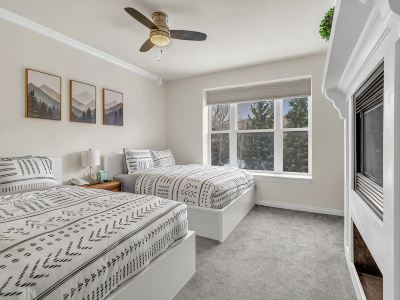 Double Queen Suite - Five Guests - Secluded Views