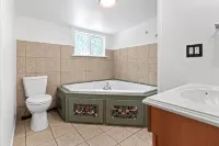 Cozy Creekside Cabin w/ Wraparound Covered Deck and Barrel Sauna - Chalets