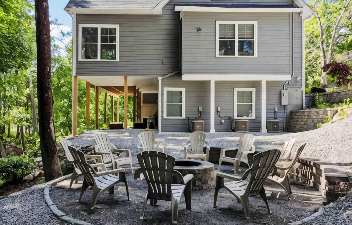 Luxury Home | Fire Pit | Beach | Grill | 2 Decks
