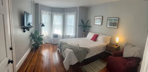Moravian 5 bedroom townhouse - Kitchens