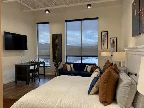 Brand New Beautiful Montana Condo! - con encanto