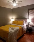 The Urban Boho Charmer with Private Backyard, BBQ & Hammock - 3-Star