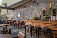 巴薩米克傳統套房酒店 - 酒吧