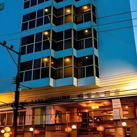 Lake Inn Hotel