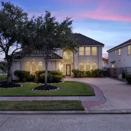 truly stunning lakefront with immediate access to all the city has to offer.