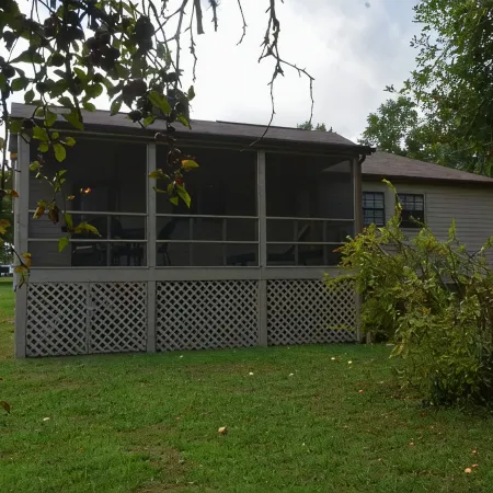 Tallulah House - A remodeled home place now available for short time rental.