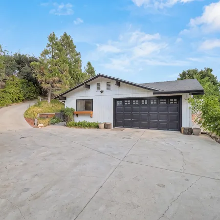 Hot Tub - Game Room - Fire Pit - 20 Min 2 Yosemiteev Charger Level 2