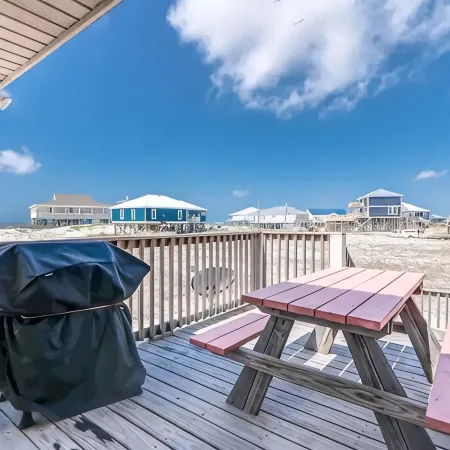 Gulf Front!! 2 Master Suites- Steps Away from the Beach!!